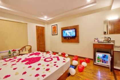 The Husky Lodge and Cafe Manali
