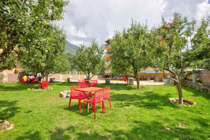 The Husky Lodge and Cafe Manali